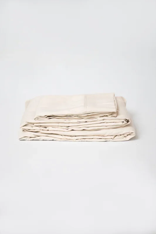 4 Piece Cream Microplush And Bamboo Twin Hypoallergenic Sheet Set Cream Microfiber