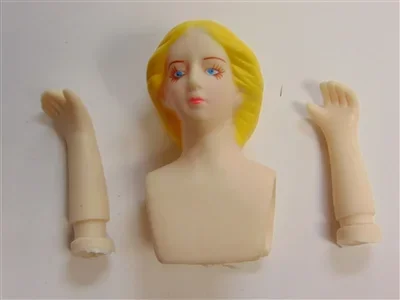 Angel Head with Hands – 2.75 inches