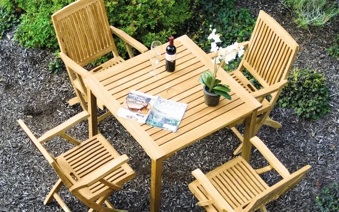 Brunswick Square Dining Table