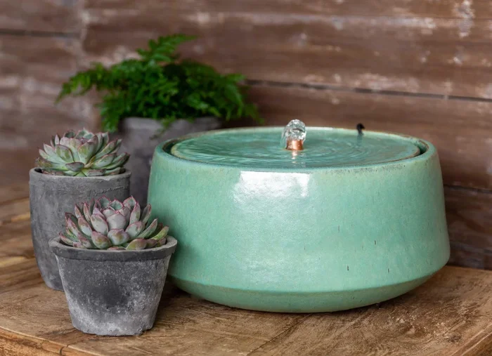 Campania International Glazed Pottery Scandia Fountain – S/1
