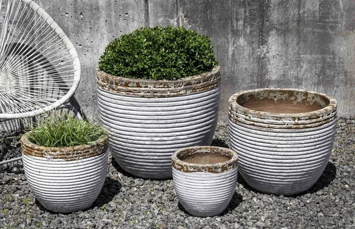 Campania International Glazed Terra cotta Nevis Planter
