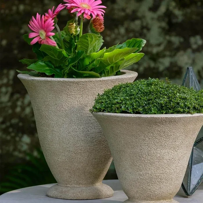 Campania Lisette Urn