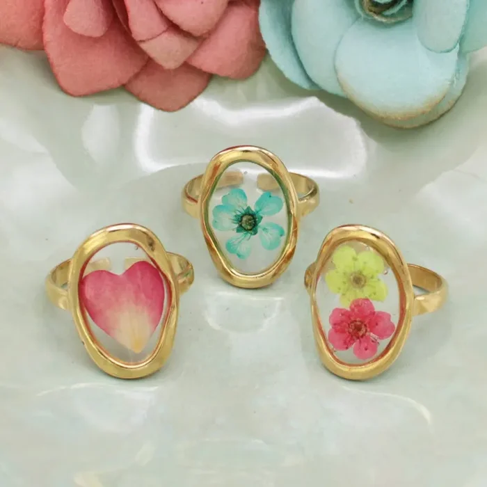 Cottage Fashion Oval Gold Dried Flower Rings