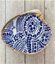 Decoupage Clam Trinket Dish – Circle Dots