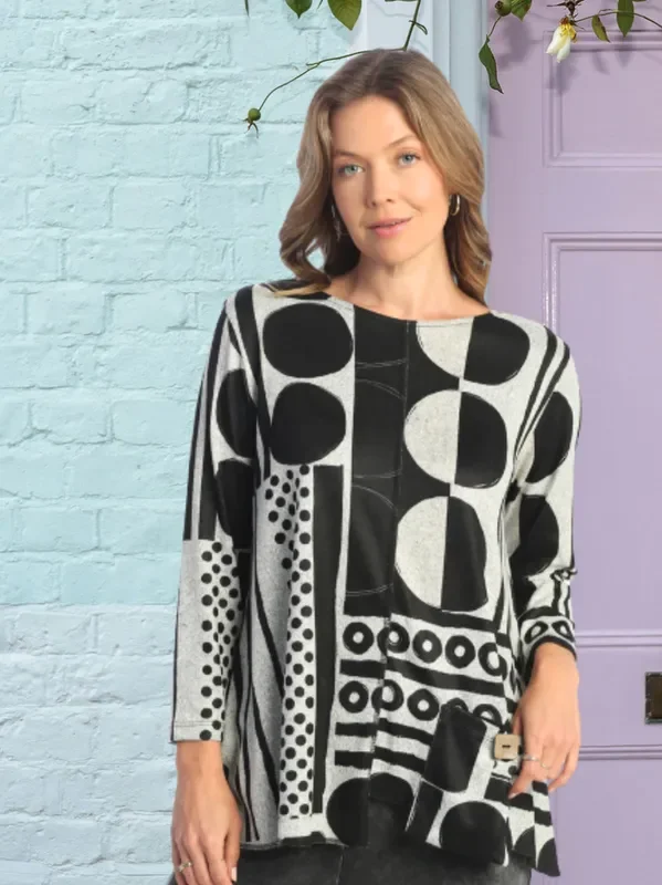 FB2-1862 Tunic w/ Pocket – Black & White Bebop