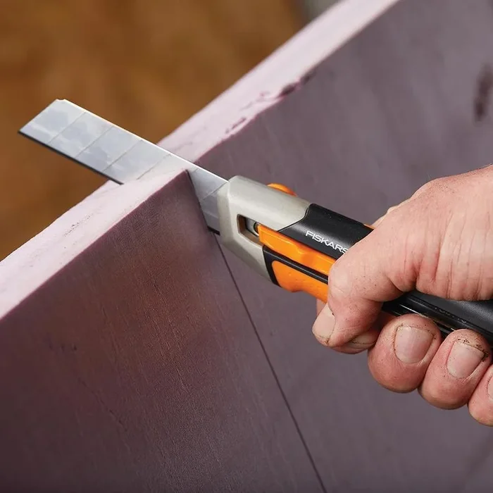 Fiskars PRO 1-Blade Retractable Utility Knife (Snap-Off Blade)