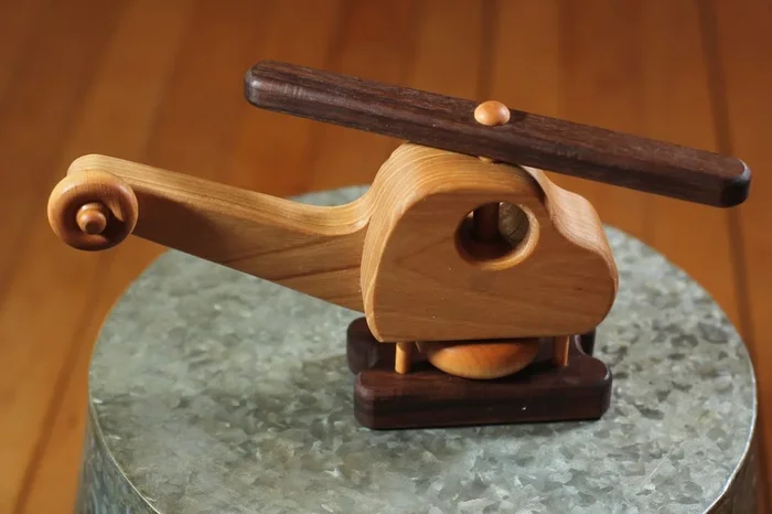 Hower Toys – Helicopter w/ Wheel Wooden Toy