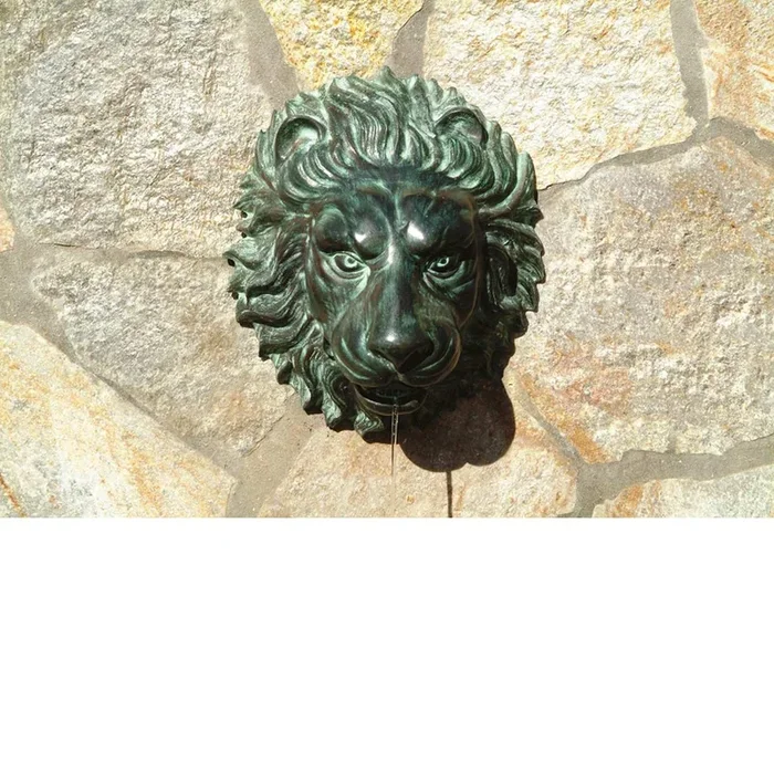 Lion Head Wall Fountain