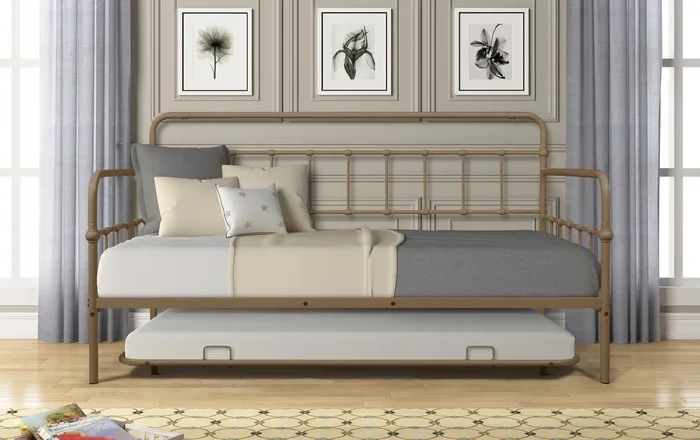 Metal Frame Daybed with trundle