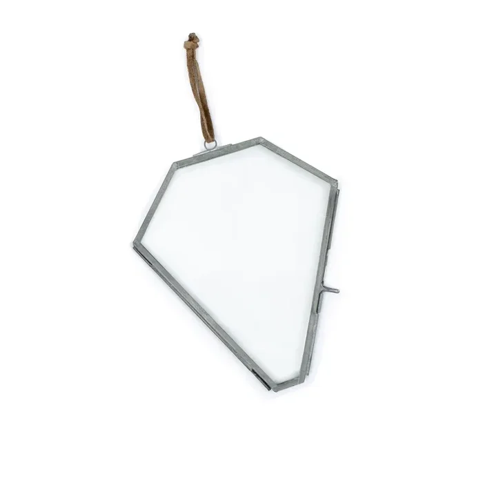 ***Pentagon Zinc Finish Picture Frame 7″x6″