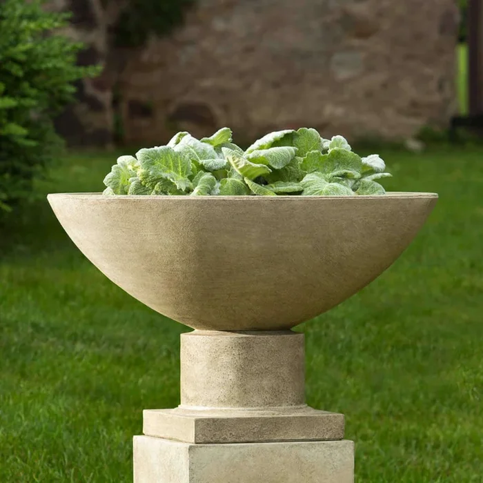 Savoy Concrete Planter – Campania #P622