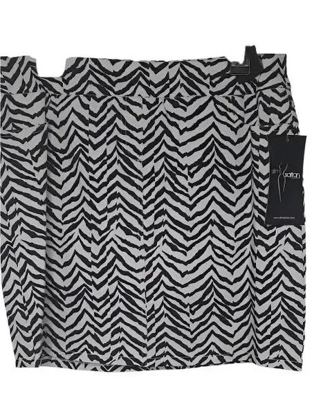 Skort-Pull On-2 Pocket- White/Black-Women’s-m24701wm