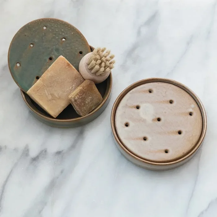 Stoneware Soap Dish w Removable Tray CHOICE of Two Colors