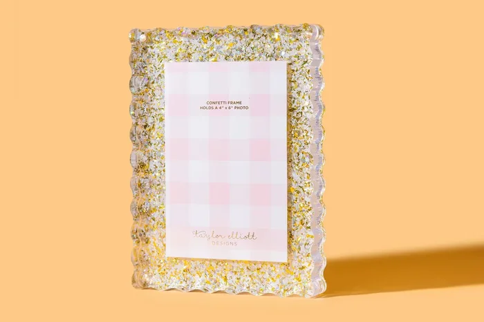 Taylor Elliott Designs – Pearl & Gold Confetti Acrylic Picture Frame