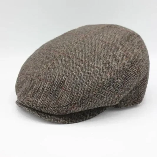 The “Brown Check Bone” Pub Cap by Hologramme Paris