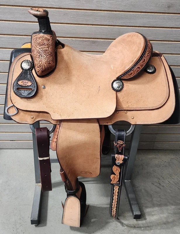 Trent Ward 14.5″ Platinum Rope Saddle