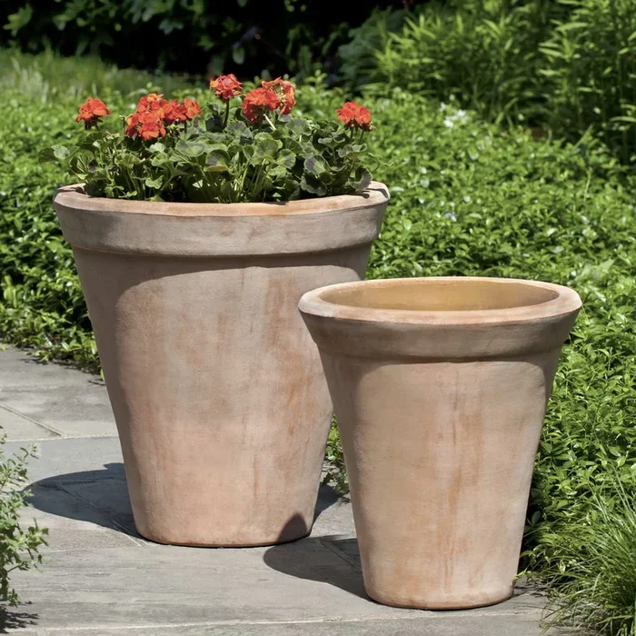 Usuki Planters