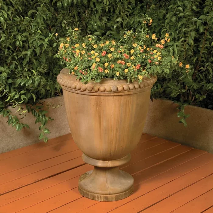 Venetian Planter