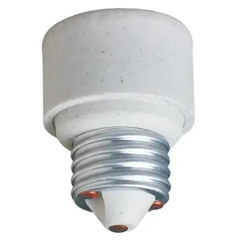 Westinghouse Porcelain Medium Base Socket Adapter 1 pk