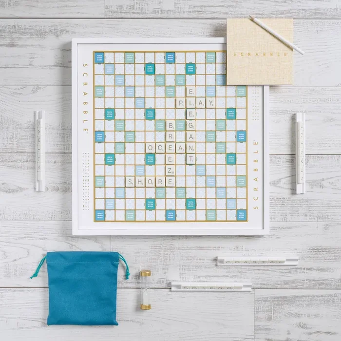 WS Game Company – Scrabble Bianco Edition
